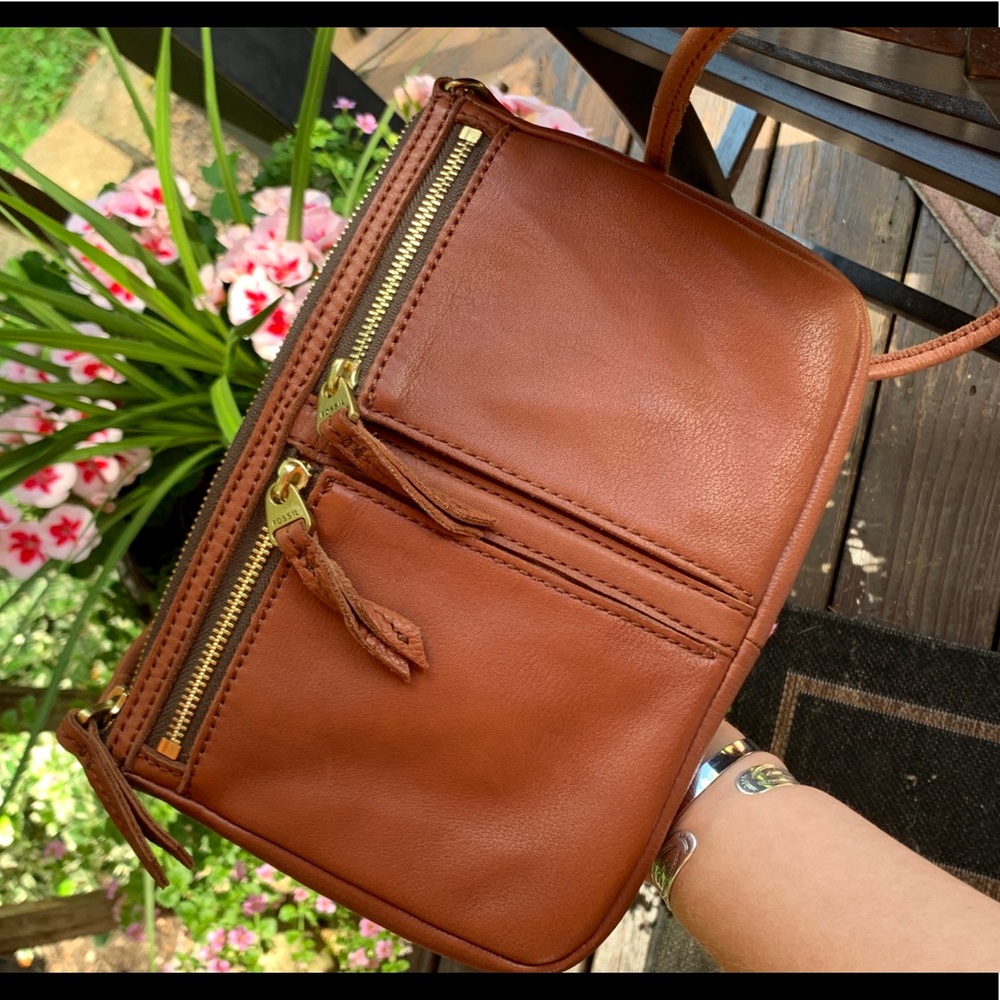 Fossil Genuine Leather Cross Body Pocket Purse